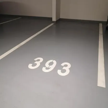 M&m1 Near Center - Free Garage Parking - Ac * Košice