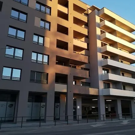 M&m1 Near Center With Free Parking - Ac Apartmán Kosice