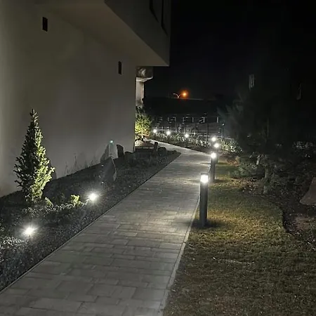 M&m1 Near Center With Free Parking - Ac 科希策