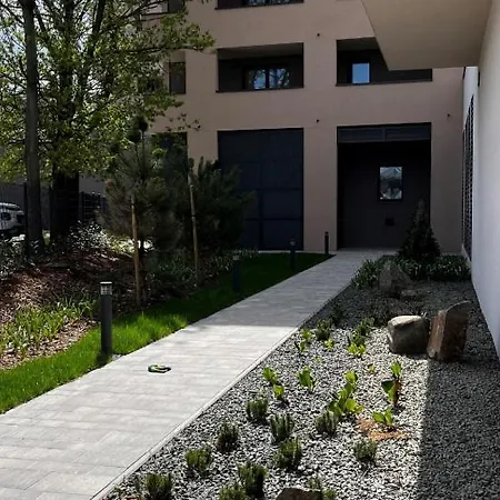 M&m1 Near Center With Free Parking - Ac *