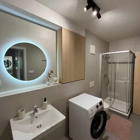 M&M1 Studio Apartment Near Center - Free Garage Parking - Ac Koszyce
