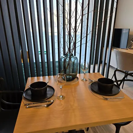 公寓 M&m1 Near Center With Free Parking - Ac