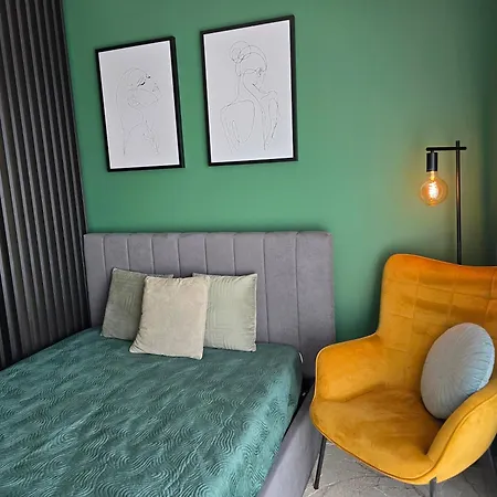 M&M1 Studio Apartment Near Center - Free Garage Parking - Ac Apartament *